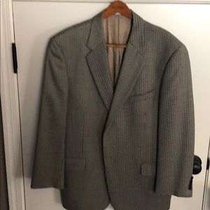 Men’s Joseph Abboud sports coat. Size 44R